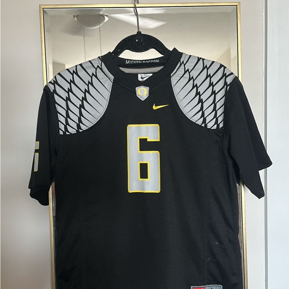 Nike Men's Black and Gray Jersey with Yellow Accents